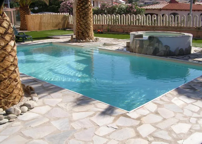 A 150 Meter Long Mare, 2 Fish,